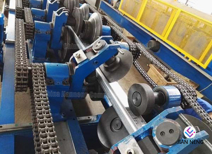 345 Mpa Curving Machine Metal Roofing Machine With Cr12 Falistej formy tłoczenia